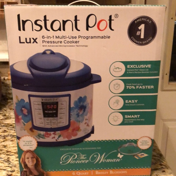 Pioneer Woman 6 quart Insta Pot new - Picture 4 of 6